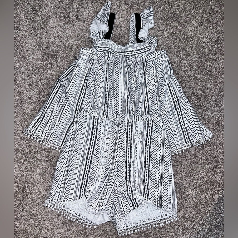 Bonnie Jean size 6 two piece ruffle/tassel outfit black & white - Picture 2 of 7